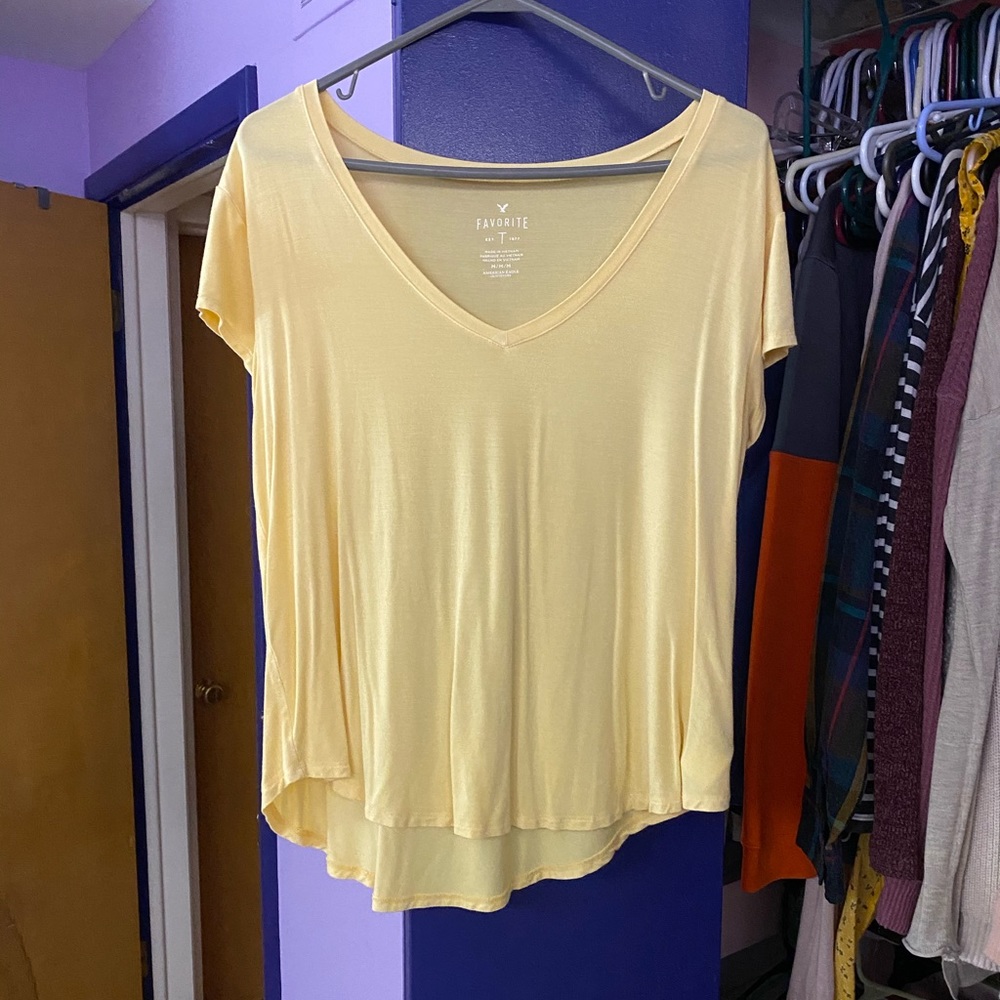 AE Soft and Sexy V neck